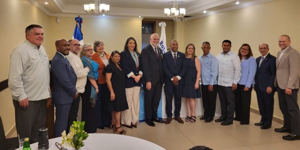 Traspaso de mando – Rotary Club Santo Domingo Herrera (1)